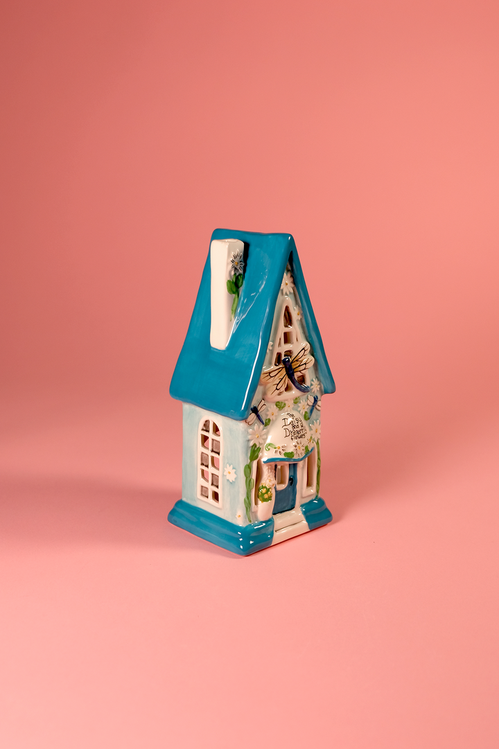 The Daisy and Dragonfly Flowers Candle House