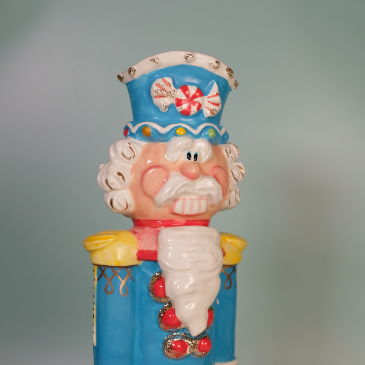 TROPHY COLOR NUTRACKER FIGURINE