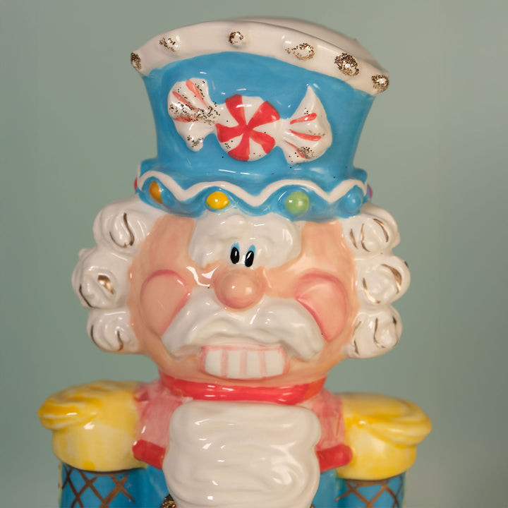 TROPHY COLOR NUTRACKER FIGURINE