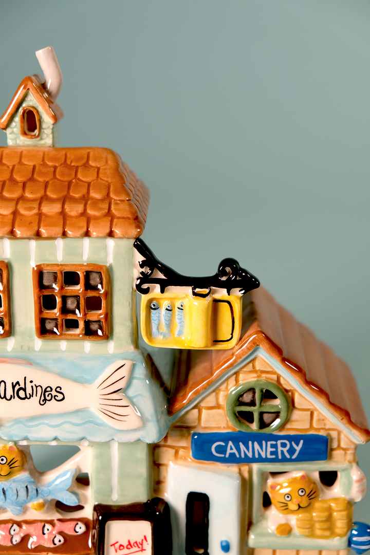 Sardine Shop Candle House