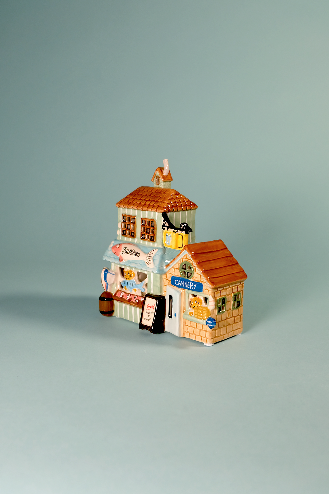 Sardine Shop Candle House