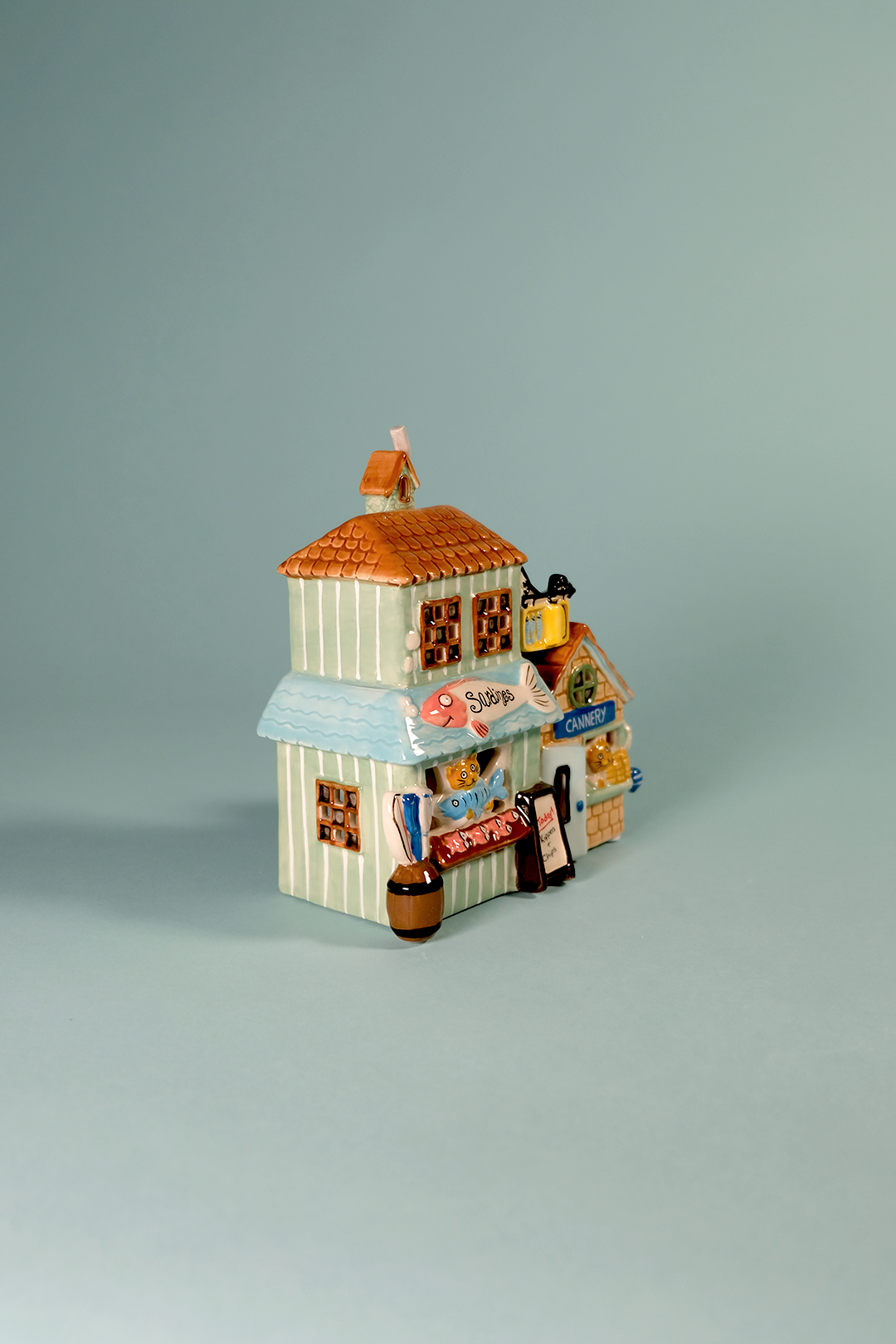 Sardine Shop Candle House