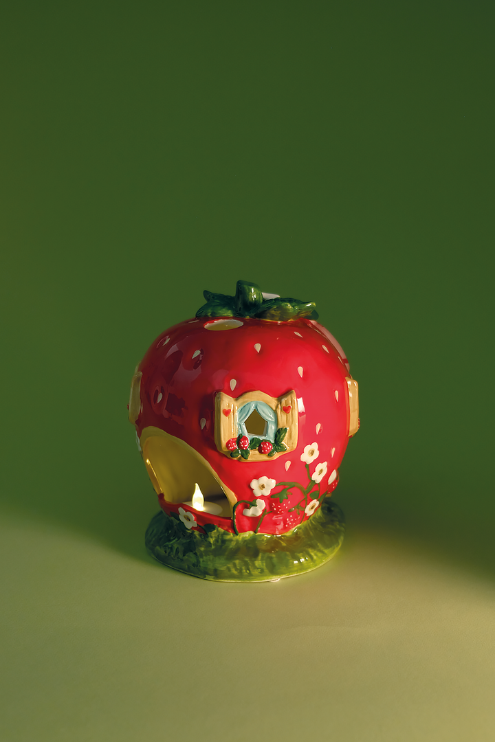Strawberry Shortcake's Berry Sweet Cottage