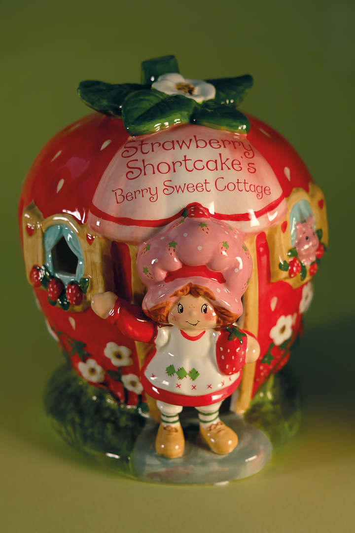 Strawberry Shortcake's Berry Sweet Cottage