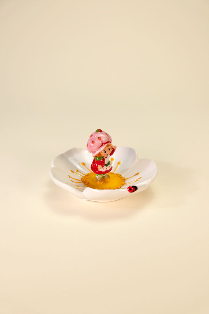Strawberry Shortcake Flower Ring Holder
