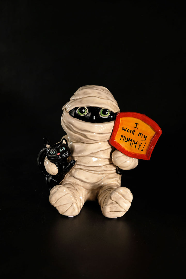"I Want My Mummy" Figurine