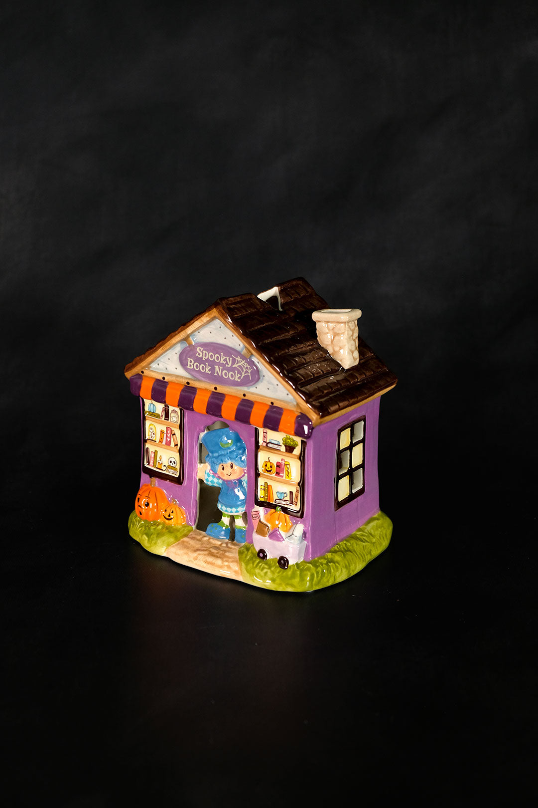 Blueberry Muffin Spooky Book Nook Candle House