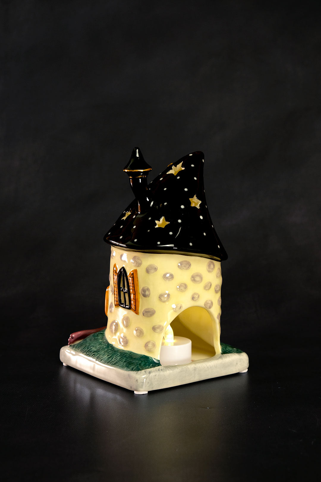 Pochacco Trick or Treat Candle House