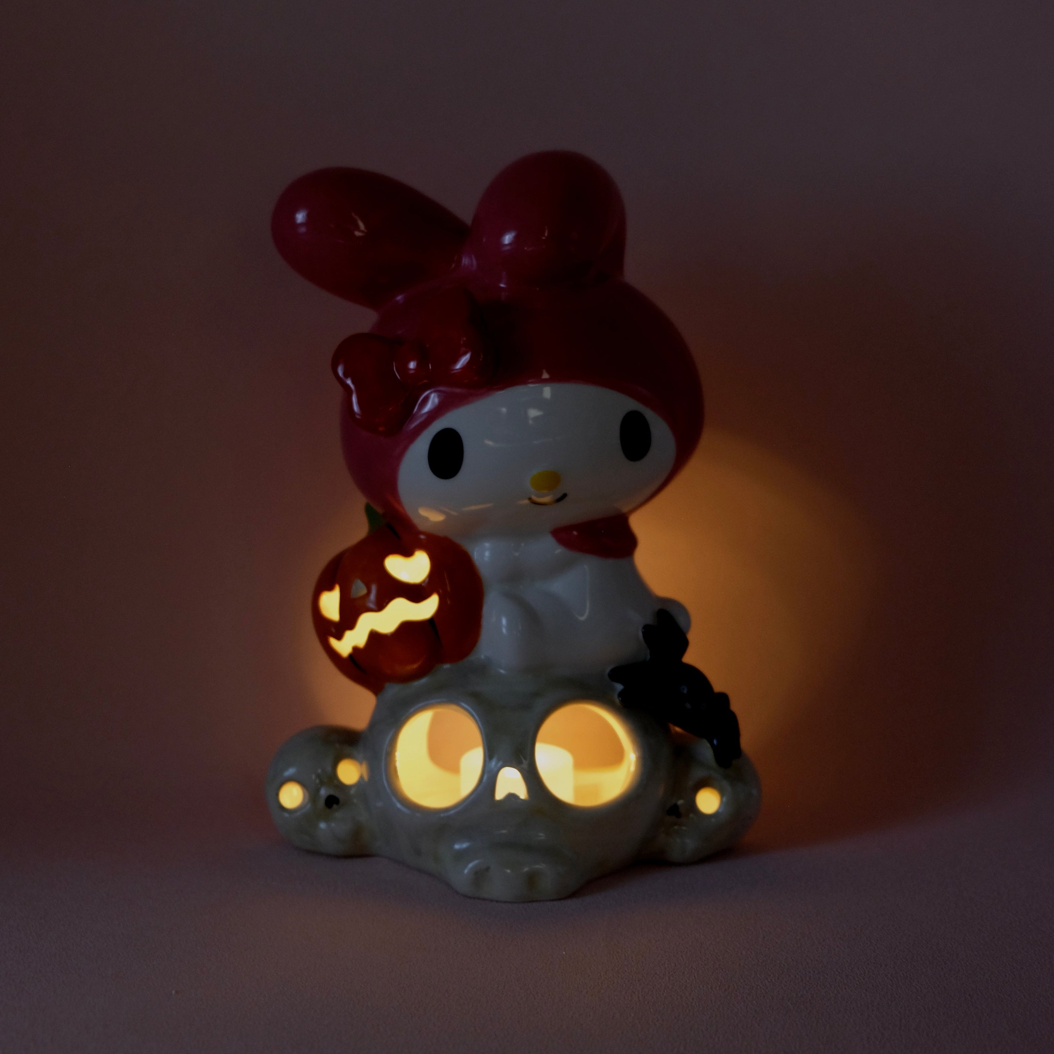 みーたん　まんまるシェルティちゃん　カプセル　スニーカーペット赤 My Melody Figural Skull Candle House
