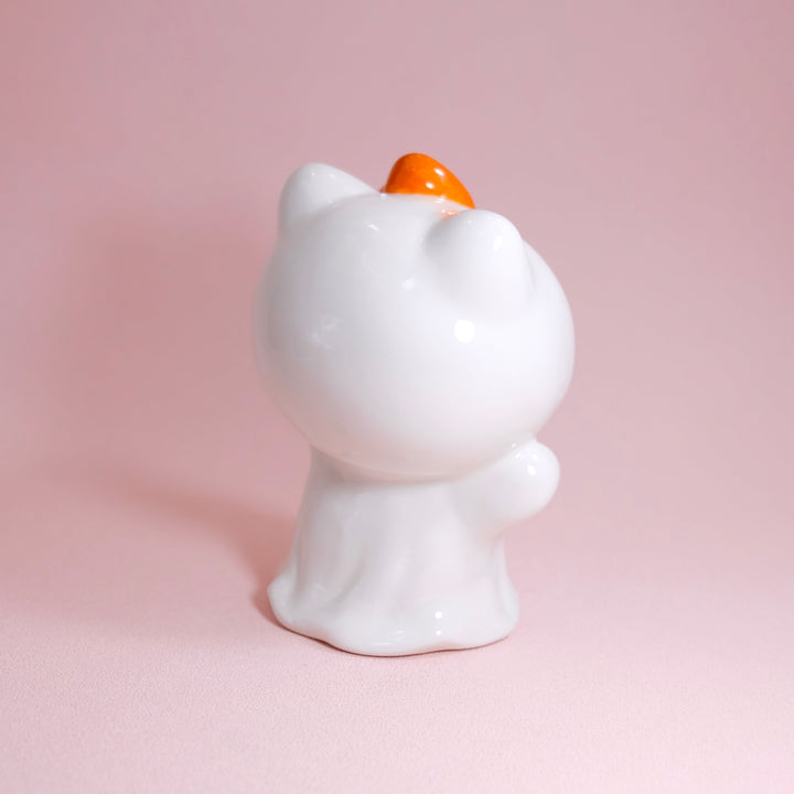 Hello Kitty Boo Banner Figurine