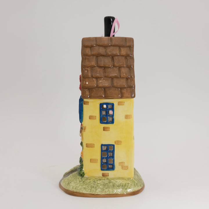 SPRING SONG CANDLE HOUSE