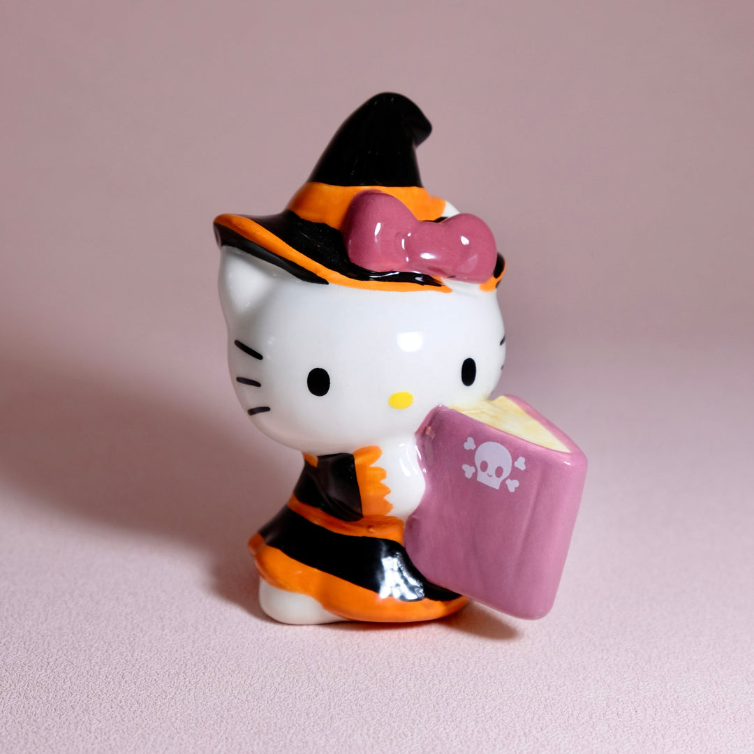 Hello Kitty Spooky Library Salt & Pepper set