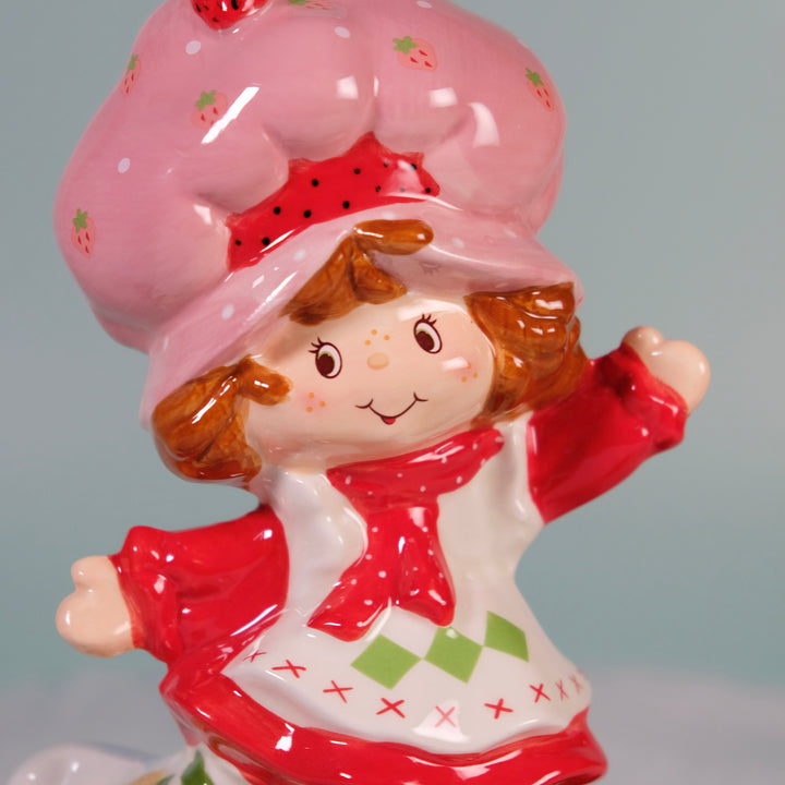 Strawberry Shortcake Skating All the Way Figurine