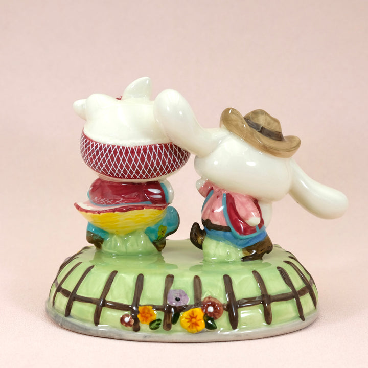 Hello Kitty and Cinnamoroll Swing Your Partner Figurine