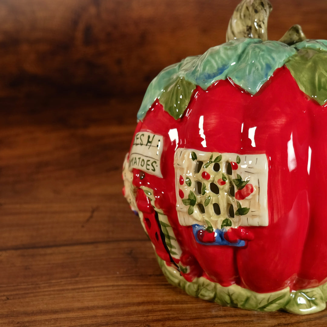 Valentine's Tomato Candle House