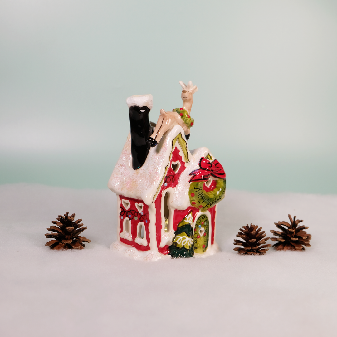 ReindeerVille - Happy Holiday Deer Candle House