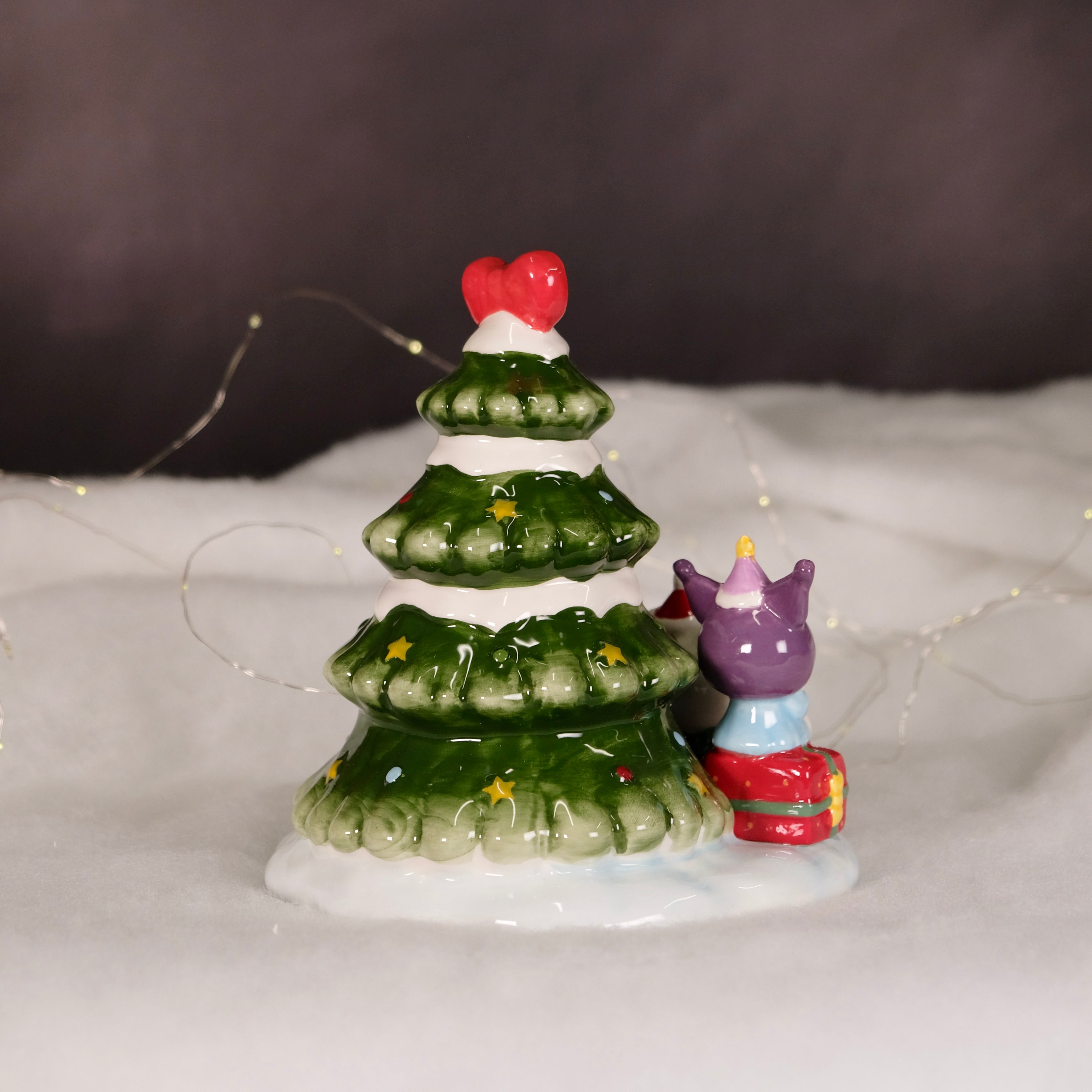 HELLO KITTY AND FRIENDS CAROLING AROUND THE TREE FIGURINE