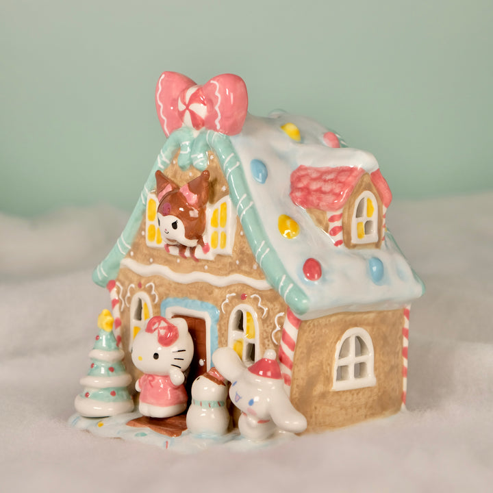 CHRISTMAS HELLO KITTY & FRIENDS CANDLE HOUSE