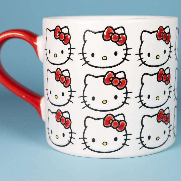 Hello Kitty Strawberry Mug Set