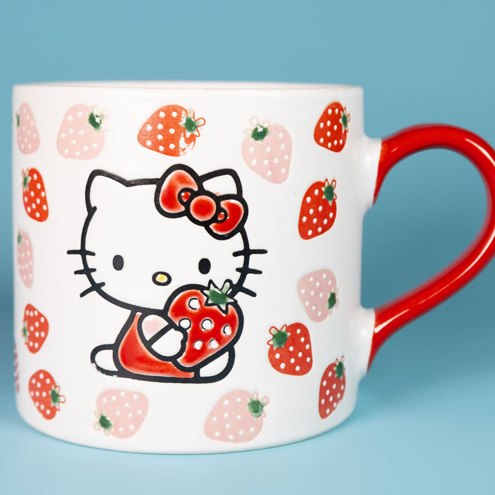 Hello Kitty Strawberry Mug Set