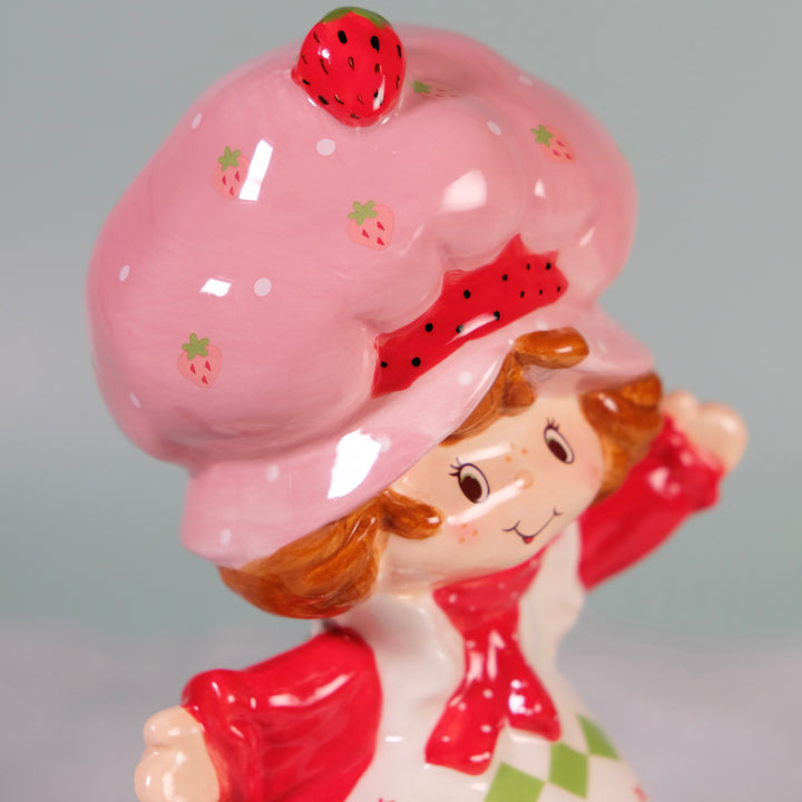 Strawberry Shortcake Skating All the Way Figurine