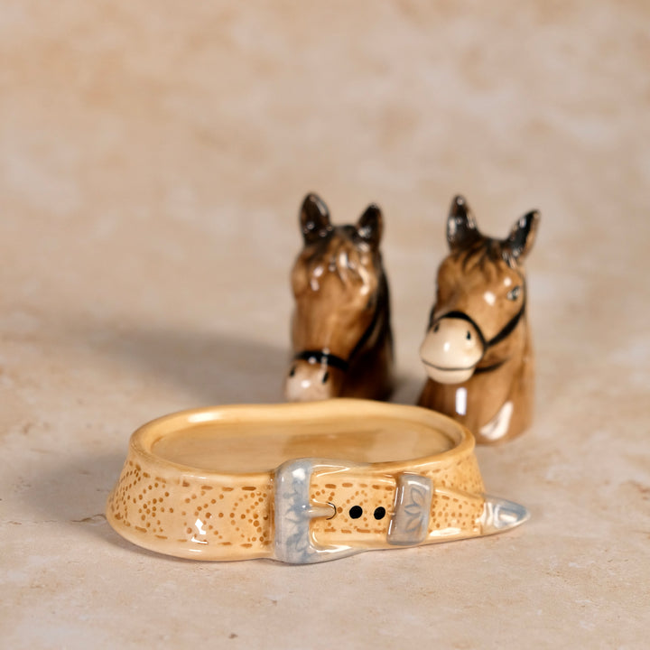 HORSES ON STAND SALT & PEPPER SET
