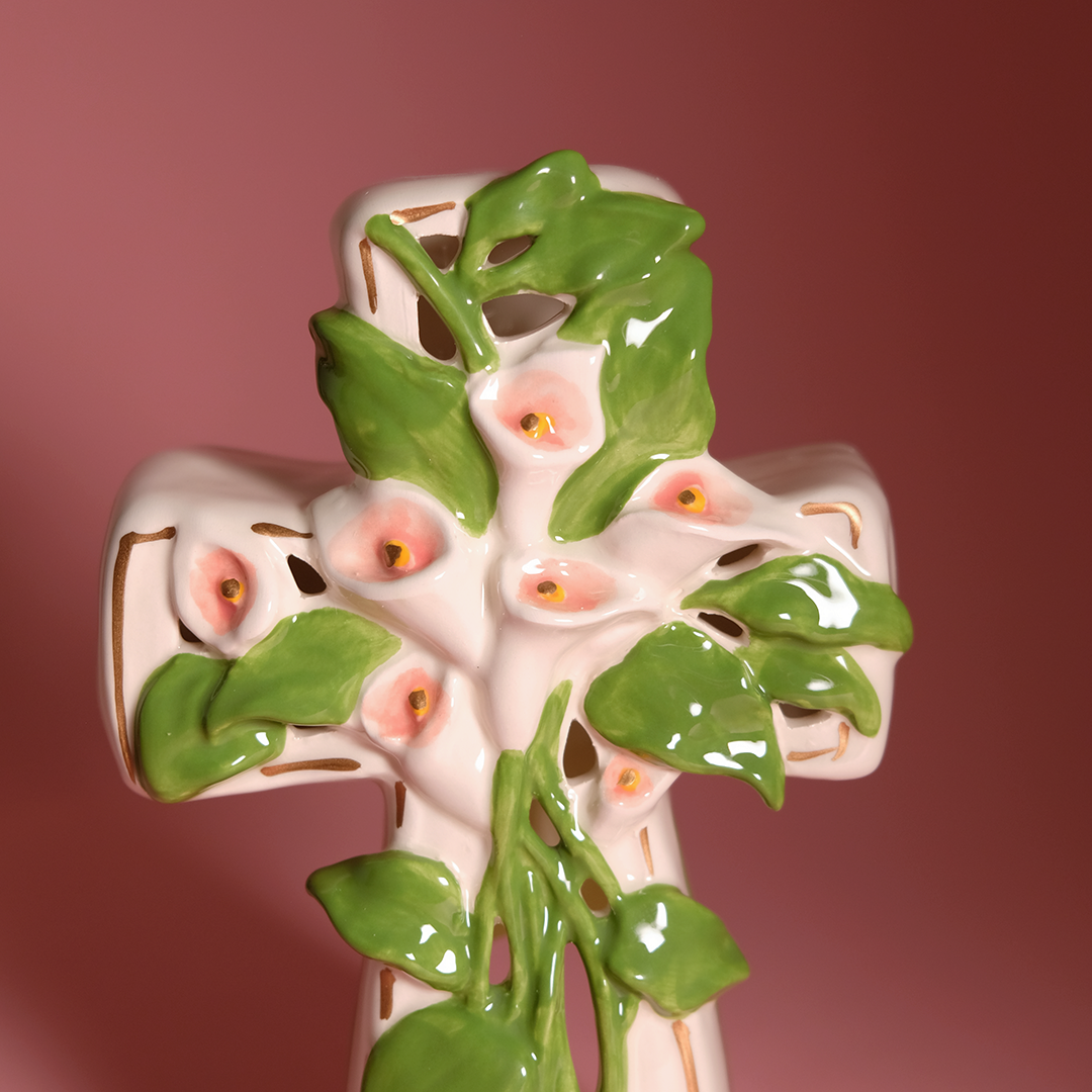 Lily Cross Tealight Holder in White