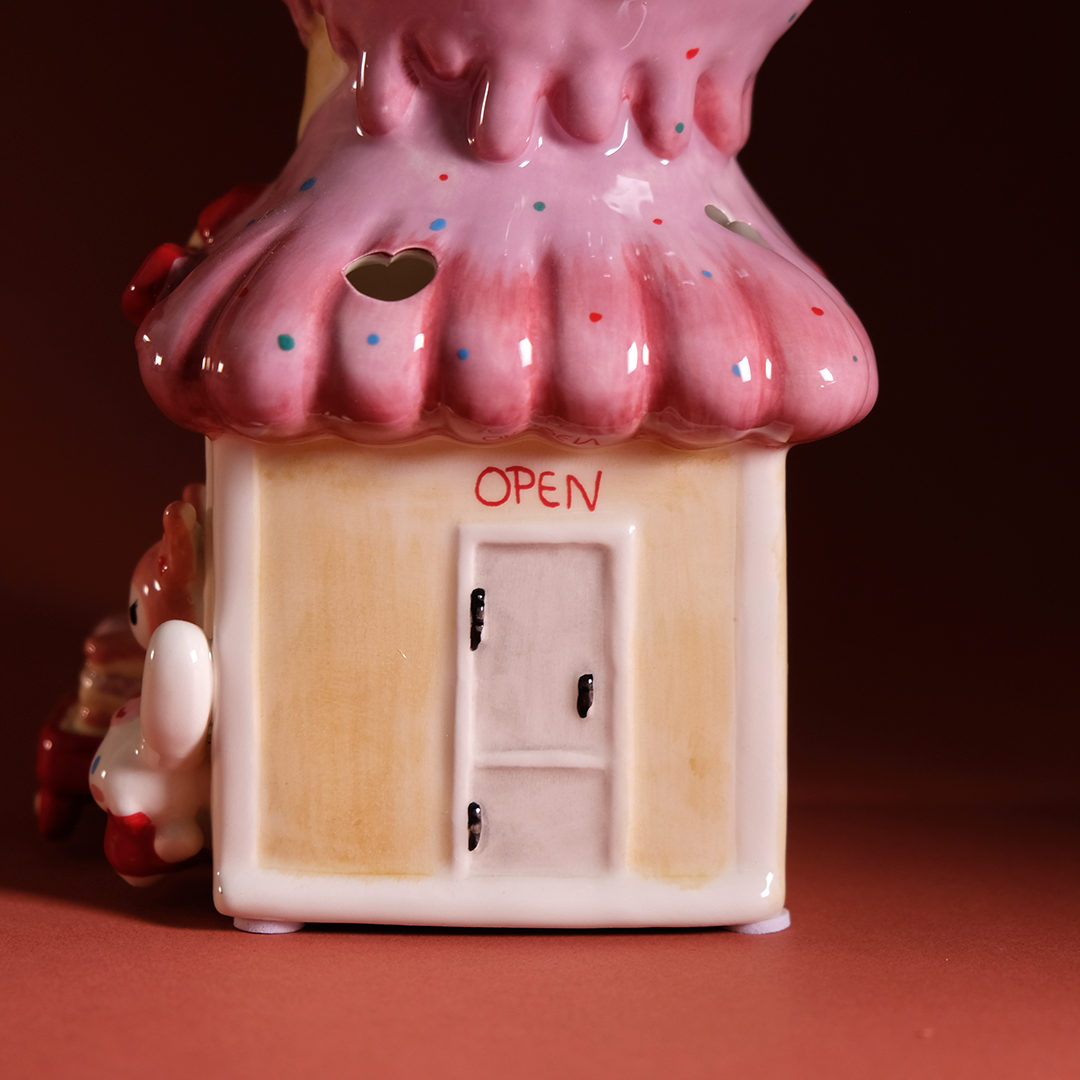 Hello Kitty and Friends Sweet Heart Donut Shop Candle House