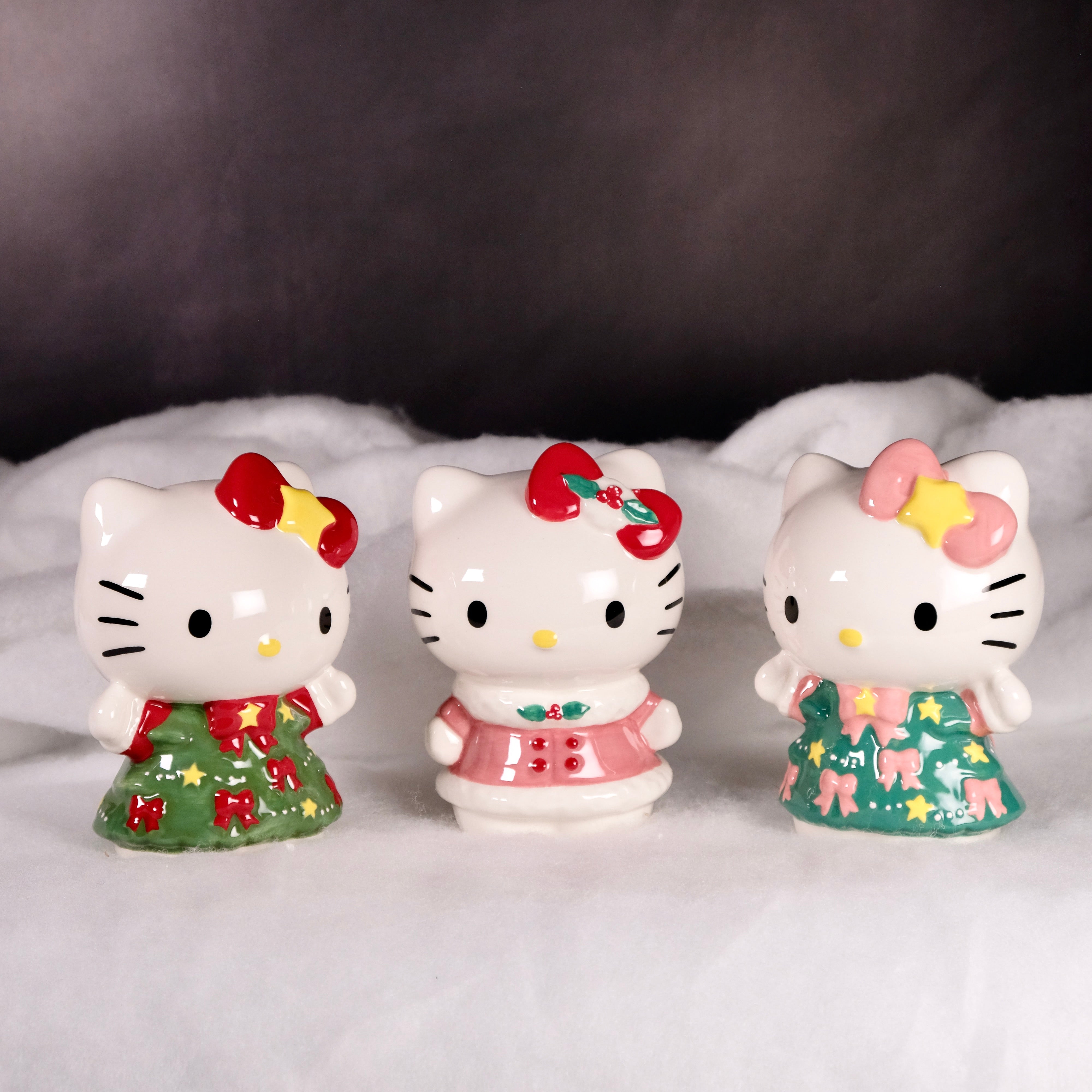 HELLO KITTY HOLIDAY GREEN TREE FIGURINE