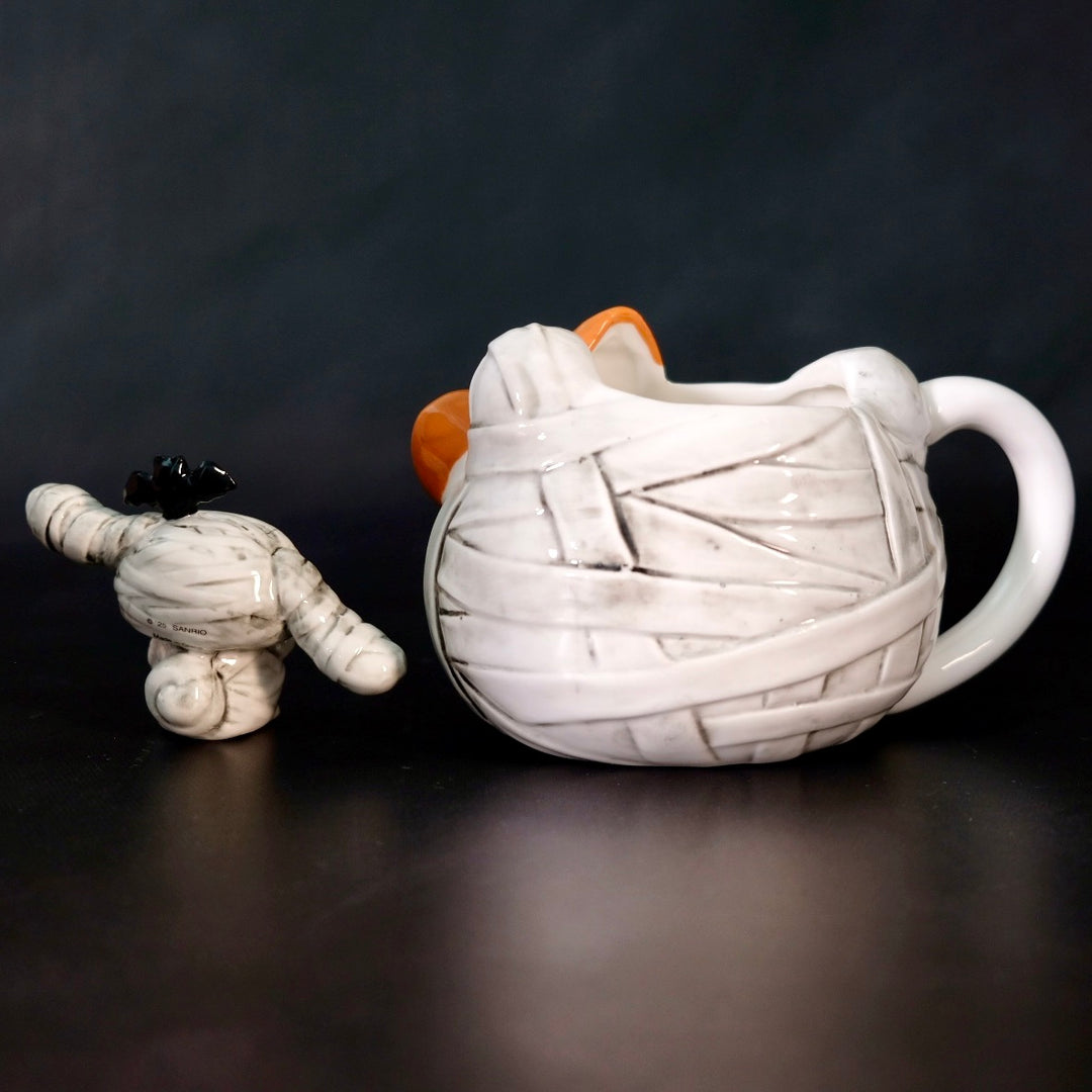 HELLO KITTY MUMMY MUG & FIGURINE SET