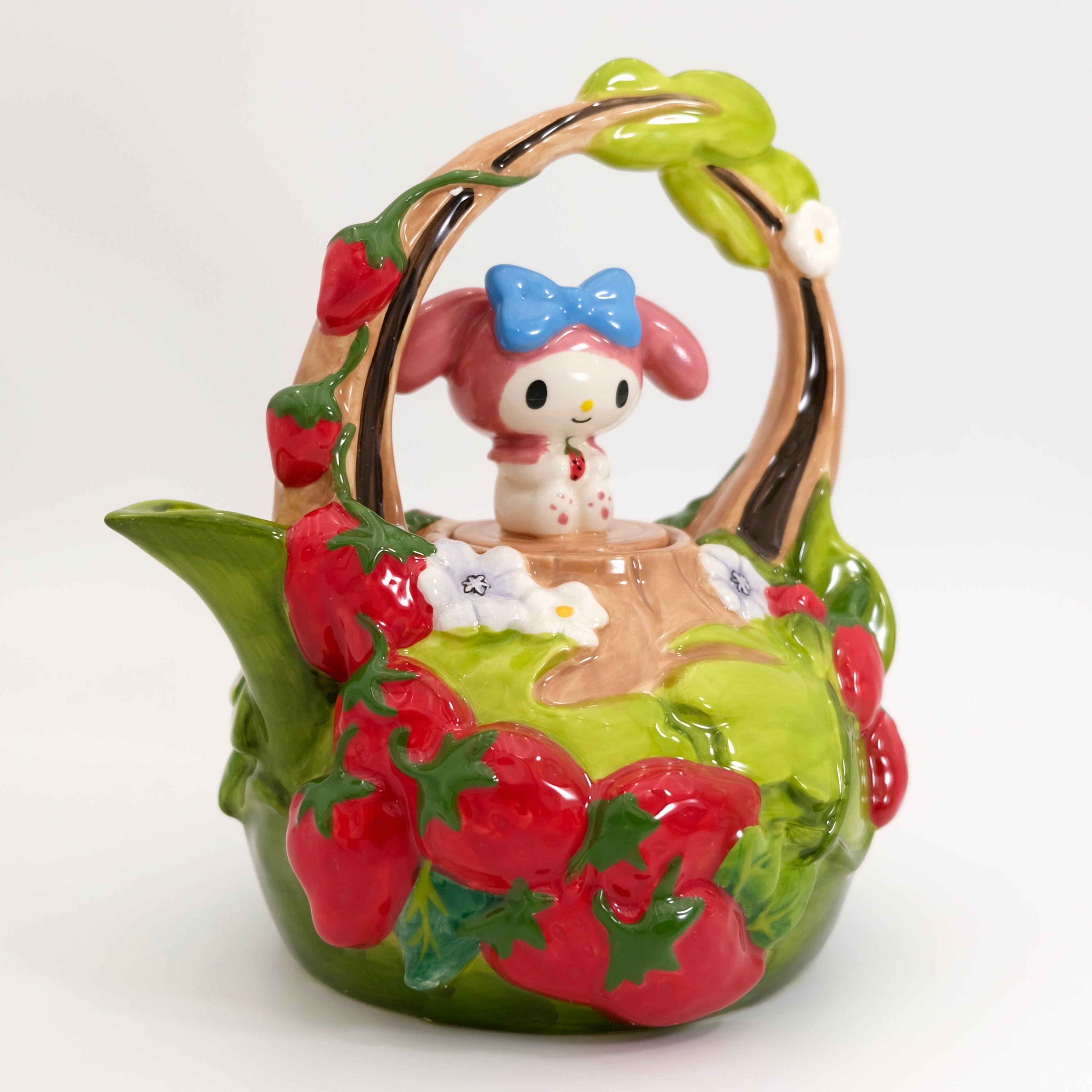 MY MELODY STRAWBERRY GARDEN TEAPOT