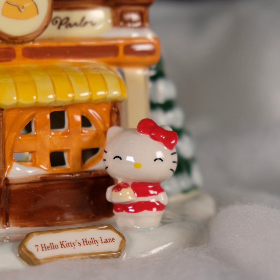 Pompompurin Pudding Parlor Candle House