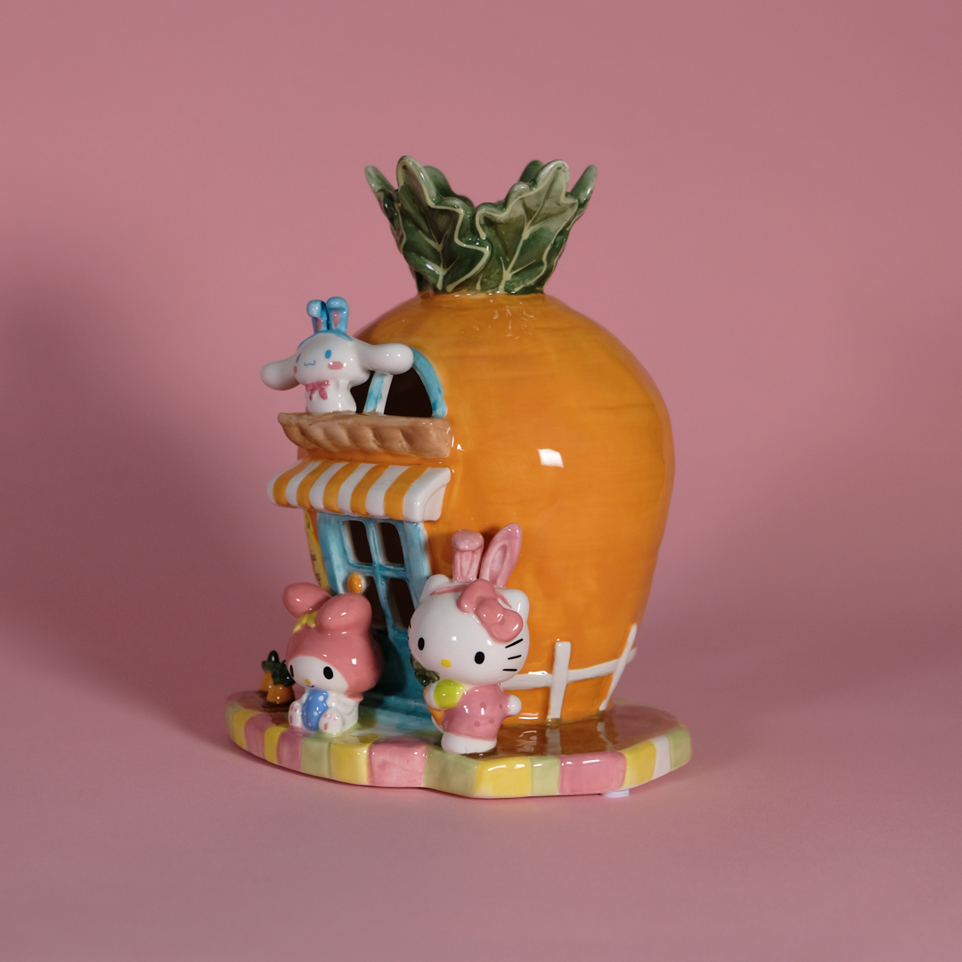 Hello Kitty and Friends Carrot Candle House