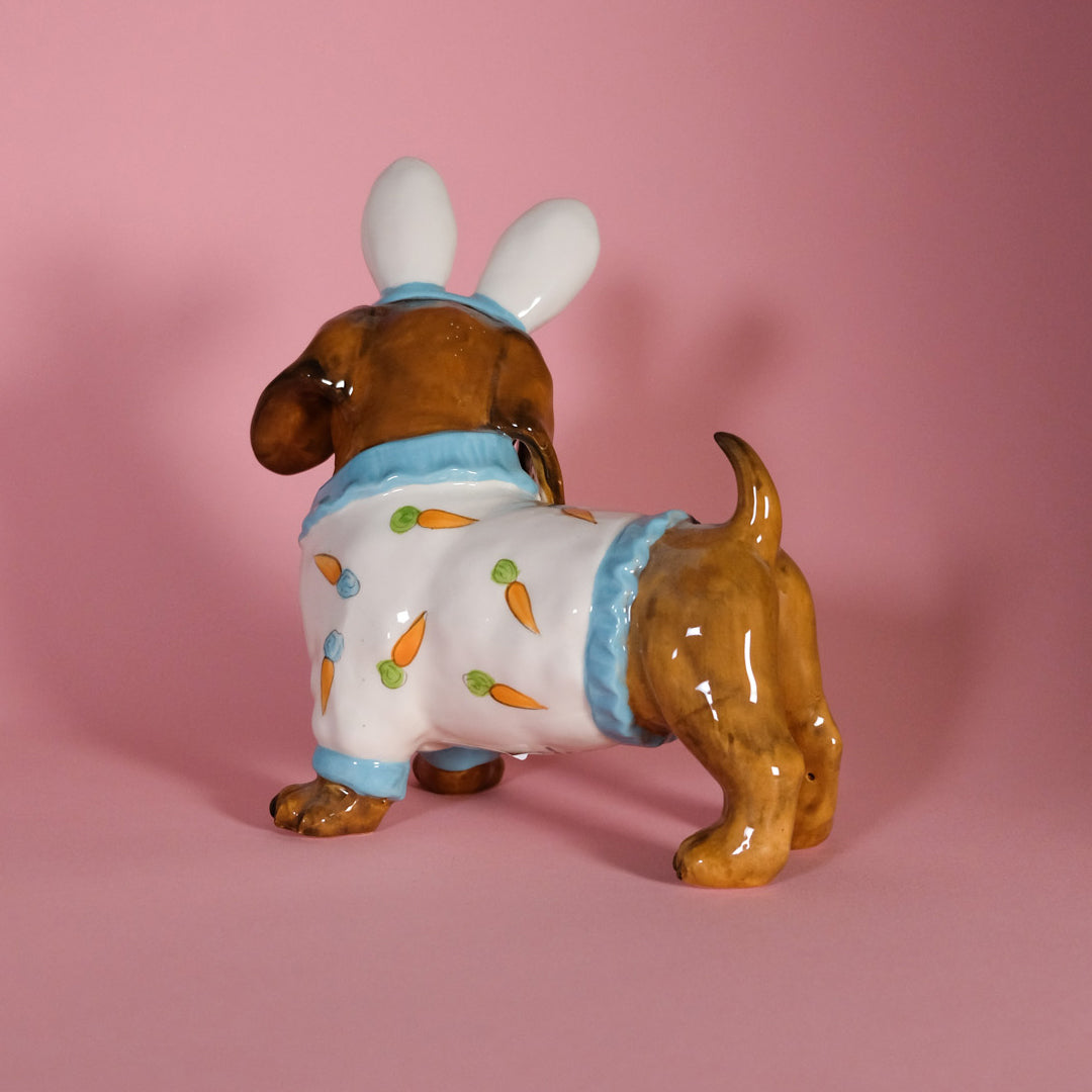 Dashing in Carrots Dachshund Figurine