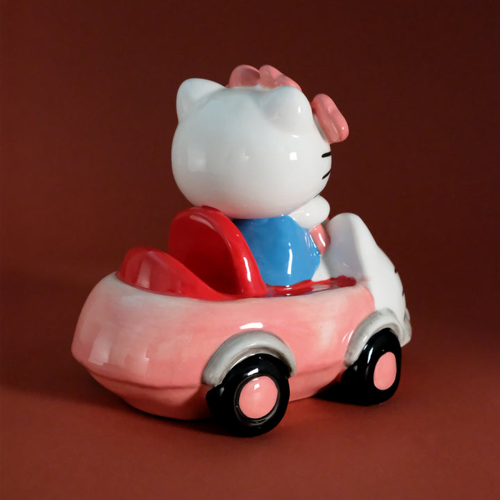Hello Kitty Love Bug bank