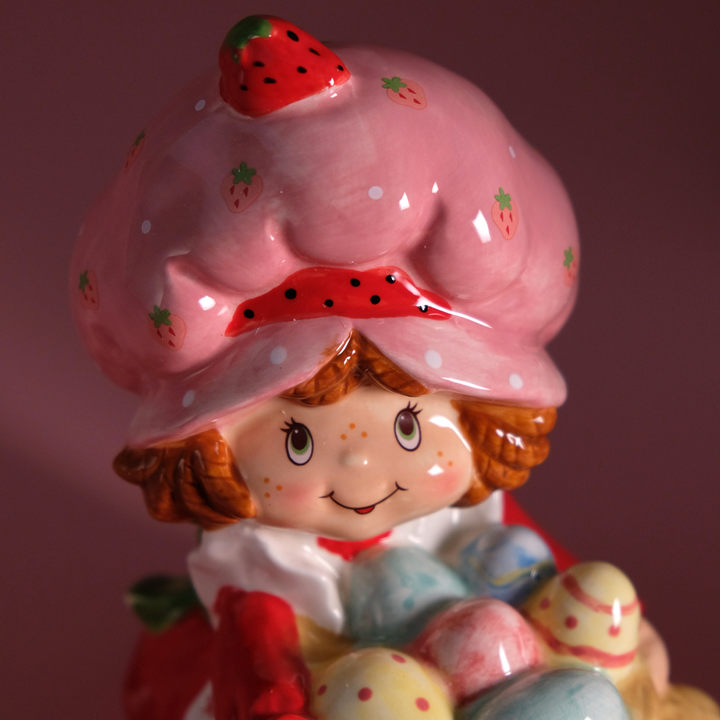 Strawberry Shortcake Eggs for Days Figurine