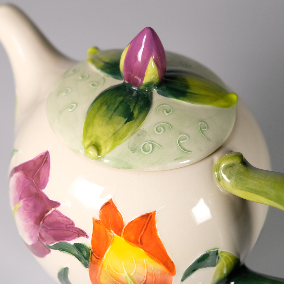 Icing on the Cake - Tulip Teapot