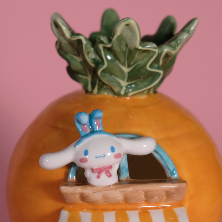 Hello Kitty and Friends Carrot Candle House