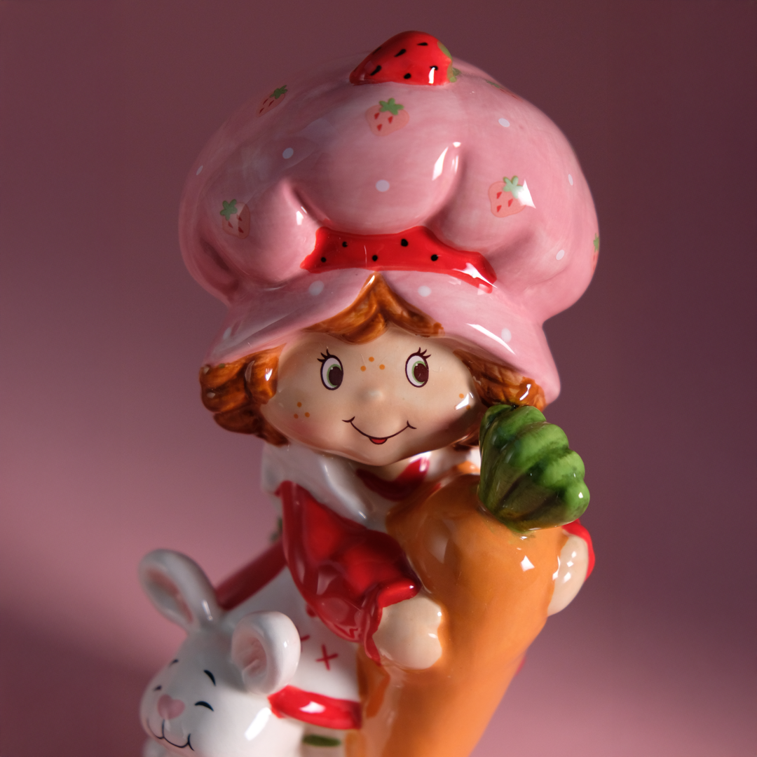 Strawberry Shortcake Carrots for Days Figurine