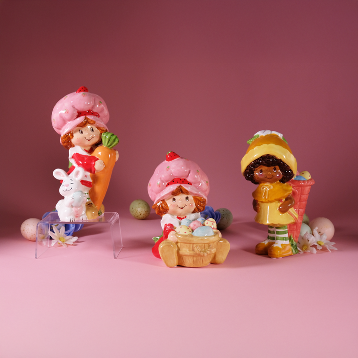 Strawberry Shortcake Eggs for Days Figurine
