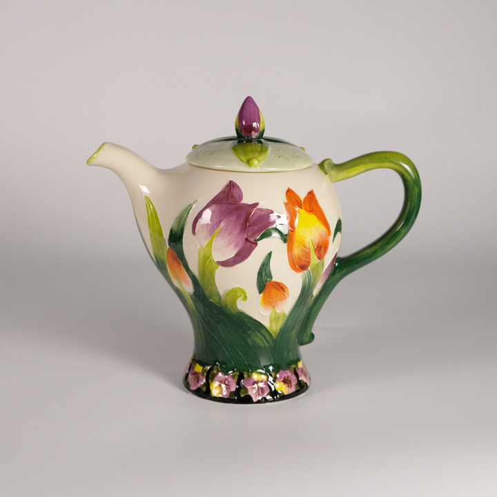 Icing on the Cake - Tulip Teapot