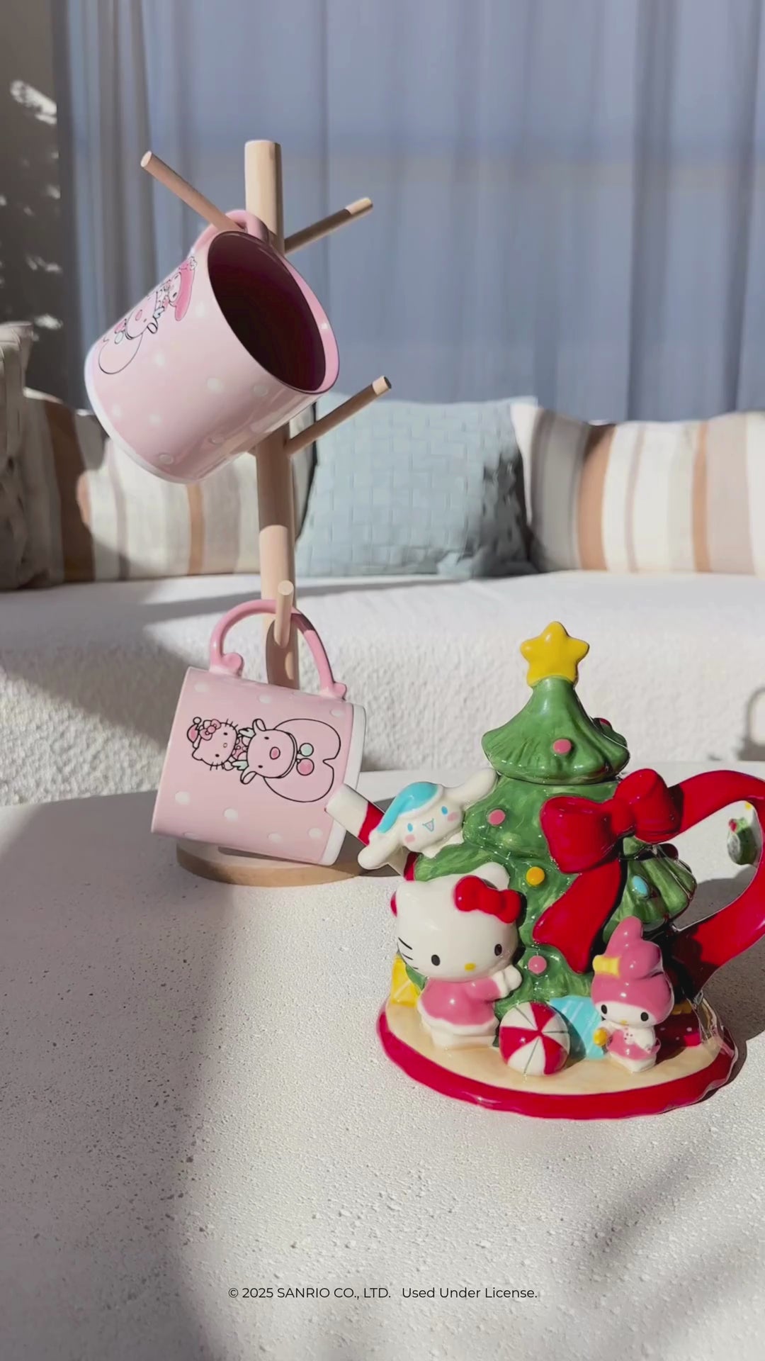 HELLO KITTY AND MY MELODY CHRISTMAS MUG SET 21oz