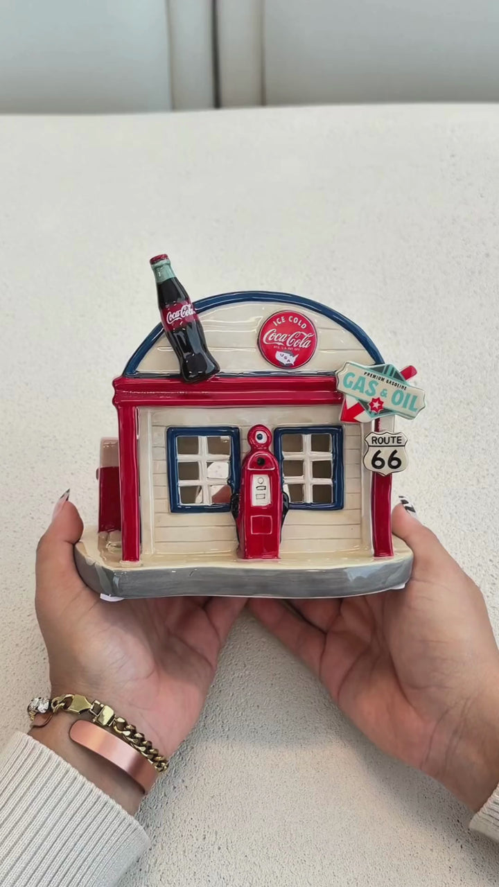 Coca-Cola Pit Stop Candle House