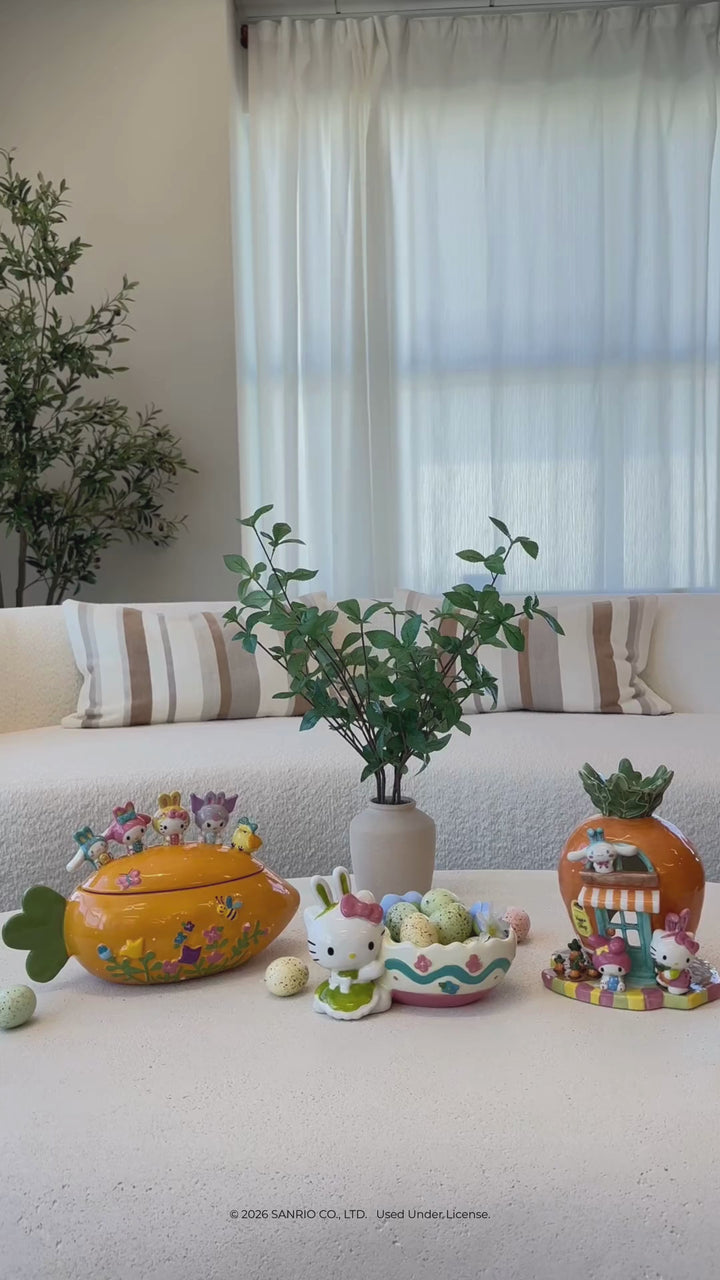 Hello Kitty and Friends Carrot Candle House