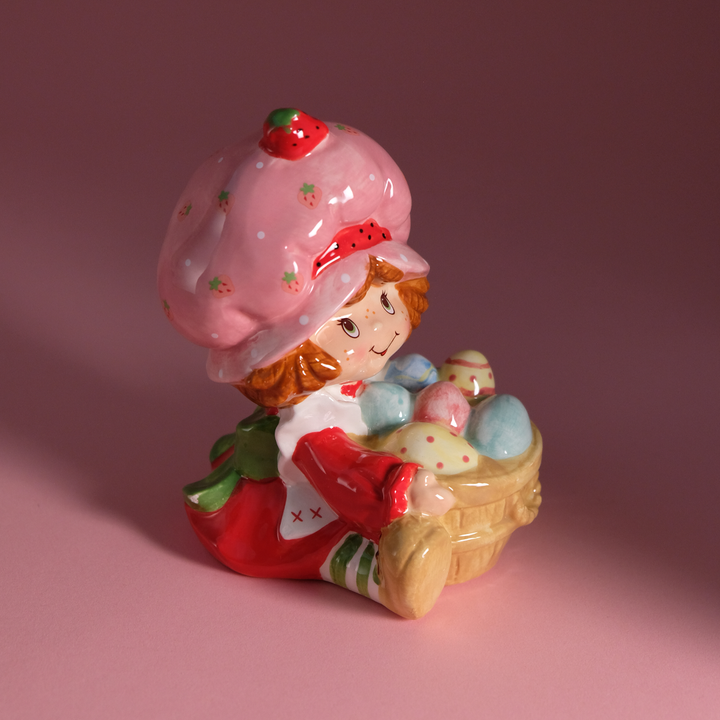 Strawberry Shortcake Eggs for Days Figurine