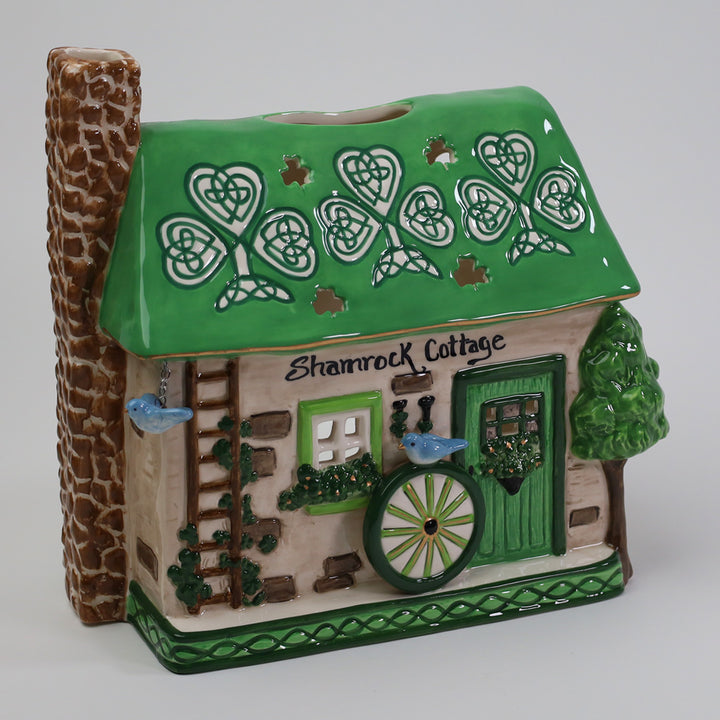 SHAMROCK COTTAGE CANDLE HOUSE