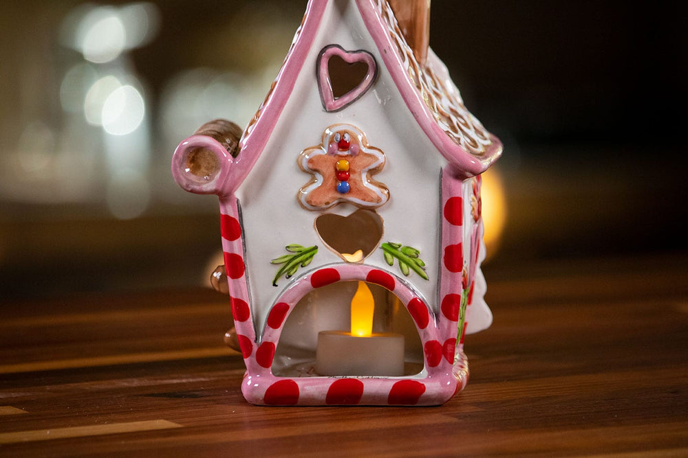Gingerbread Candle House