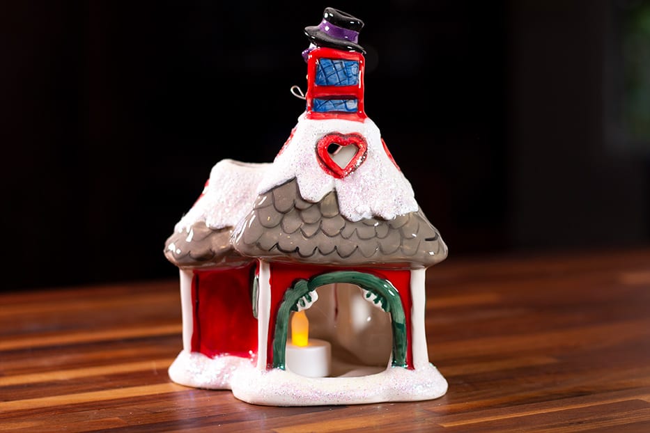 Donner's Reindeer Games Toy Shop Candle House 2