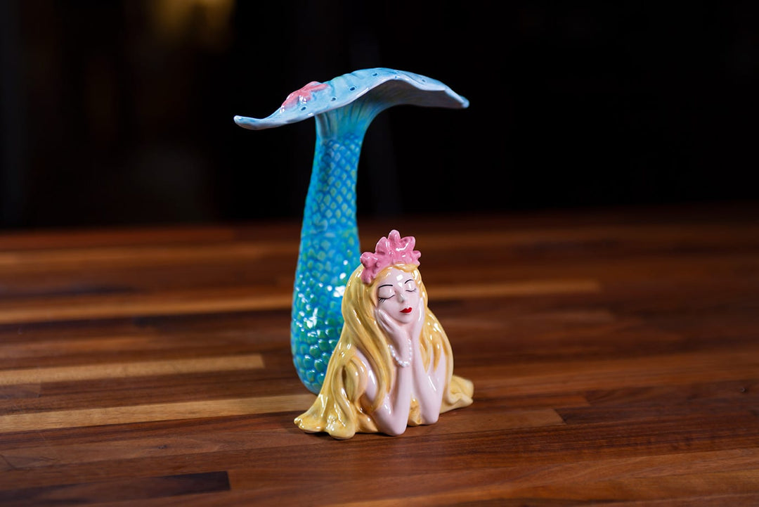 COLORED MERMAID EARRING HOLDER