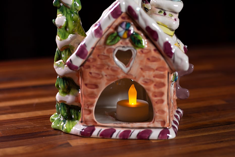 Gingerbread Candle House 2